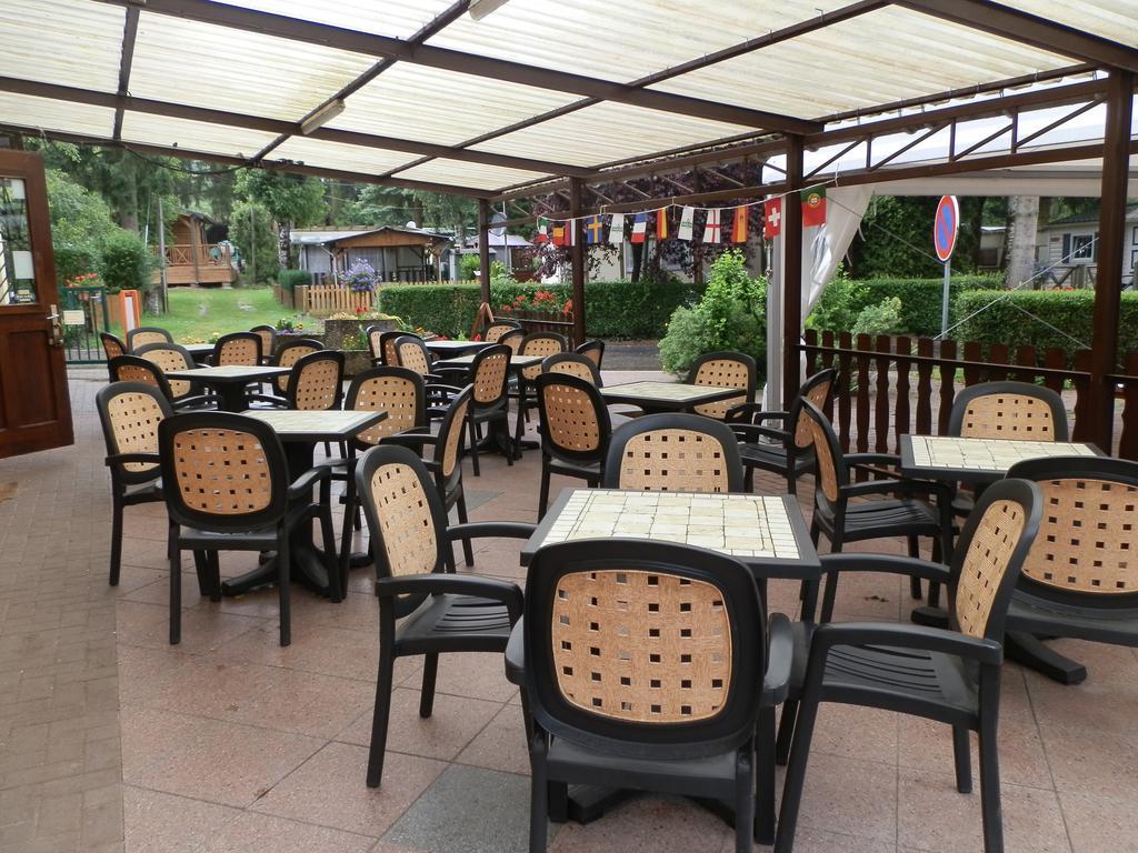 Camping Au Pays De Hanau Dossenheim-sur-Zinsel Buitenkant foto
